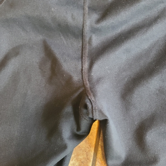 Zella Crop Leggings Medium Black - Picture 7 of 8